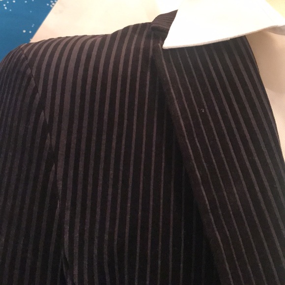 International concept Velvet Coat - Picture 4 of 17